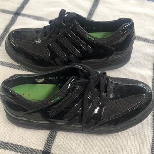 Dani by Mephisto Escape Patent Leather Sneaker Walking Shoe, 9